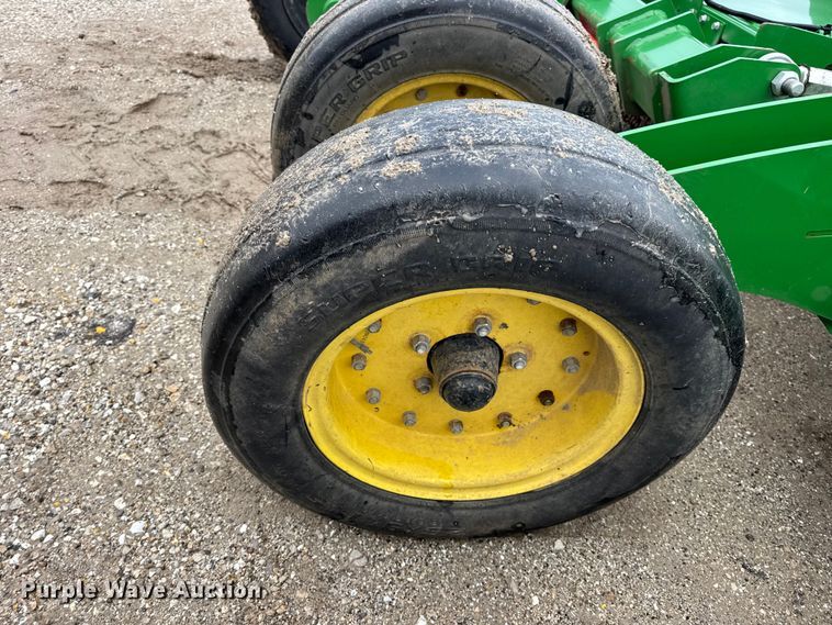 image for item DO2385 John Deere R15 batwing rotary mower