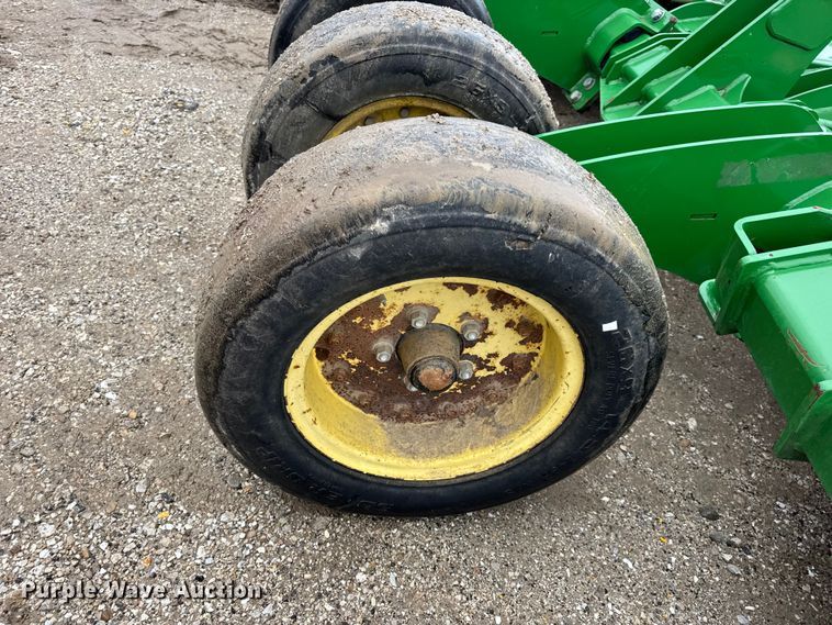 image for item DO2385 John Deere R15 batwing rotary mower