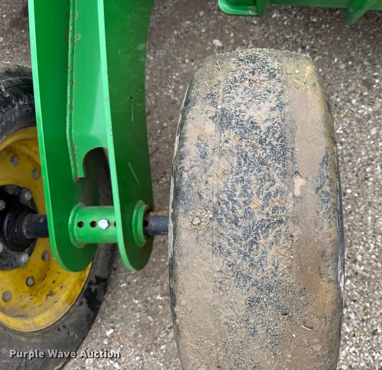 image for item DO2385 John Deere R15 batwing rotary mower