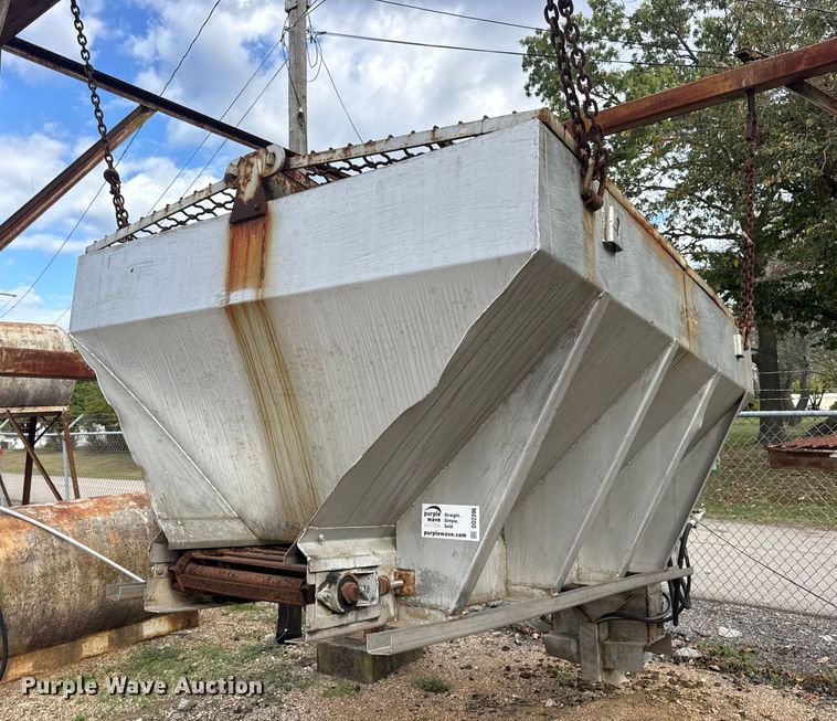 image for item DO2396 Good Roads, Inc. spreader