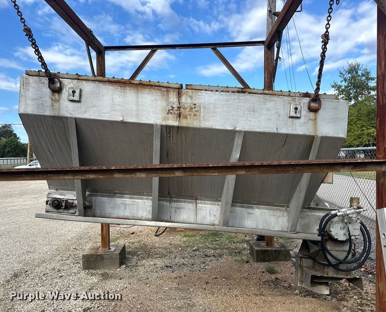 image for item DO2396 Good Roads, Inc. spreader