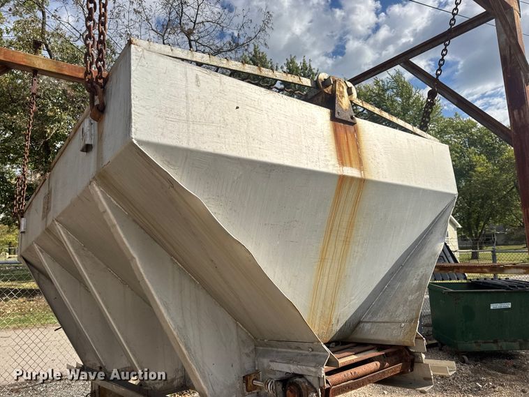 image for item DO2396 Good Roads, Inc. spreader