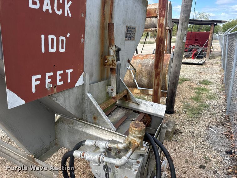 image for item DO2396 Good Roads, Inc. spreader