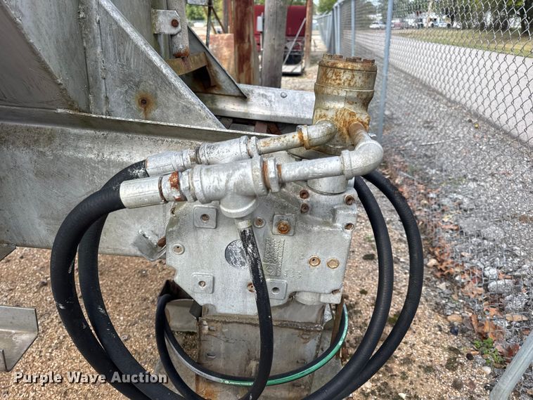 image for item DO2396 Good Roads, Inc. spreader