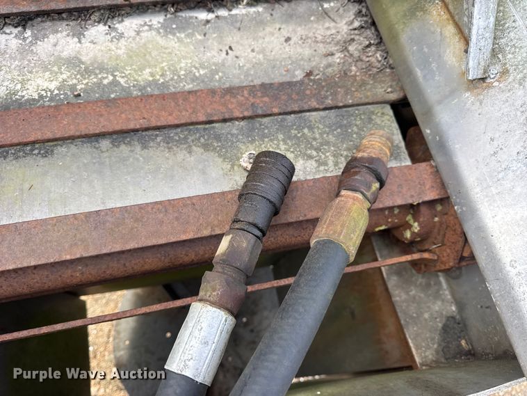 image for item DO2396 Good Roads, Inc. spreader