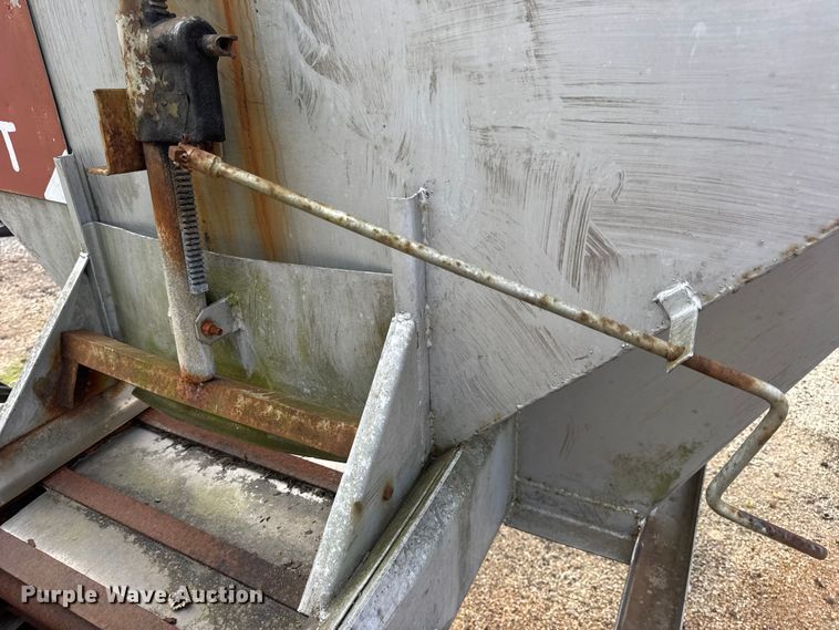 image for item DO2396 Good Roads, Inc. spreader