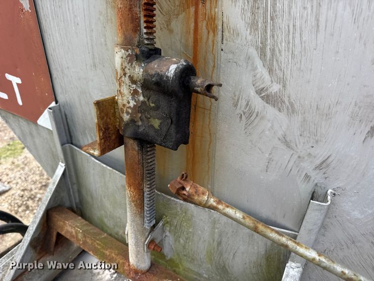 image for item DO2396 Good Roads, Inc. spreader