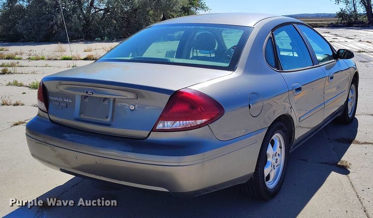 image for item DP5039 2004 Ford Taurus 