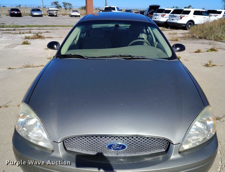 image for item DP5039 2004 Ford Taurus 