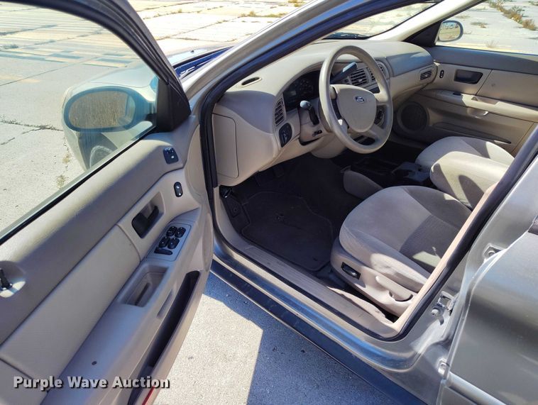 image for item DP5039 2004 Ford Taurus 