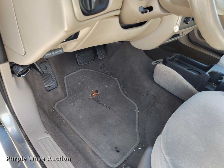 image for item DP5039 2004 Ford Taurus 