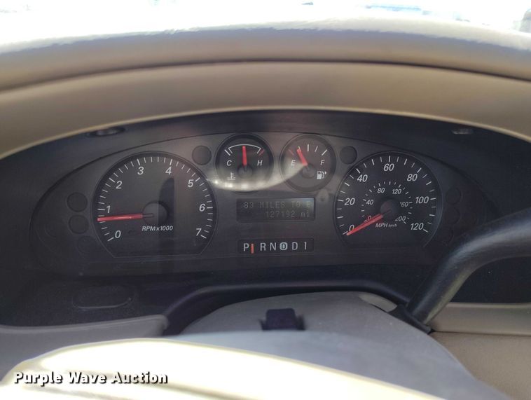 image for item DP5039 2004 Ford Taurus 