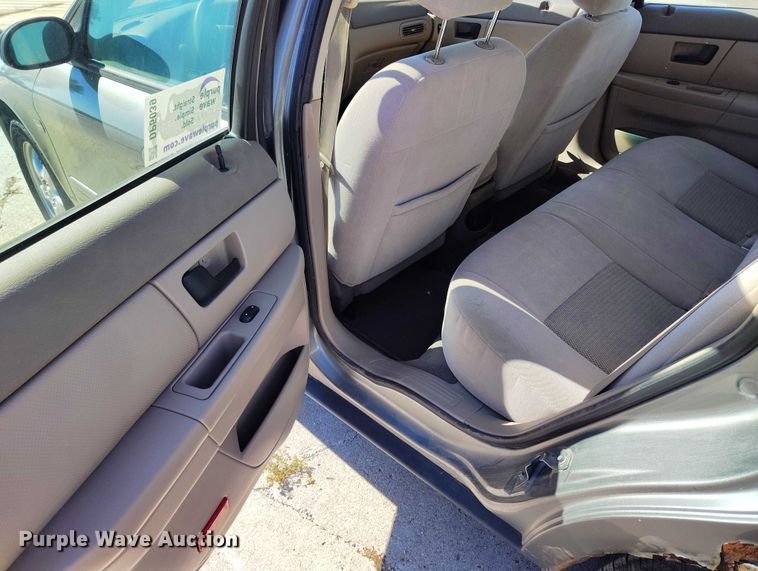 image for item DP5039 2004 Ford Taurus 