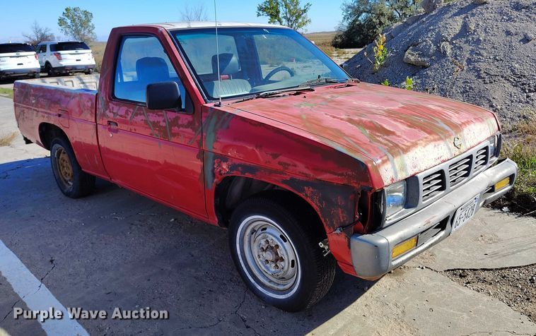 image for item DP5043 1995 Nissan pickup truck