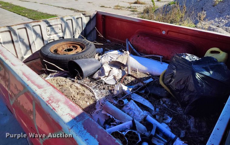 image for item DP5043 1995 Nissan pickup truck