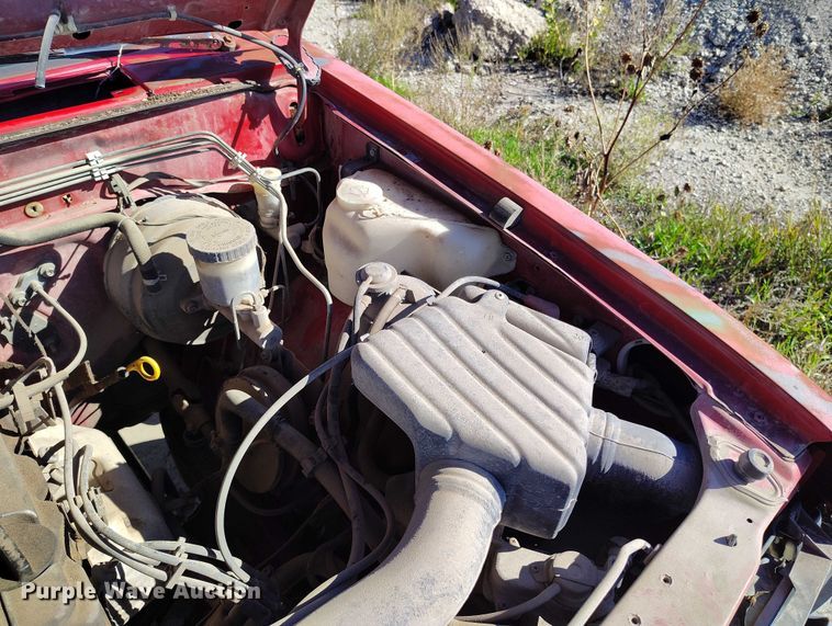 image for item DP5043 1995 Nissan pickup truck