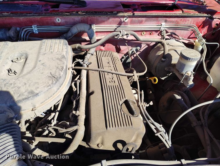 image for item DP5043 1995 Nissan pickup truck