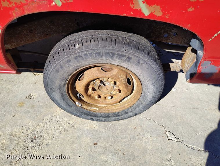 image for item DP5043 1995 Nissan pickup truck