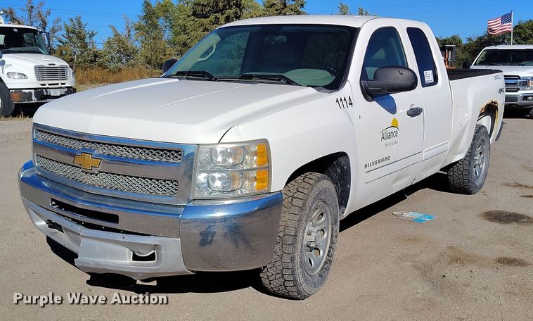 image for item DP5044 2012 Chevrolet Silverado 1500 Ext. Cab pickup truck