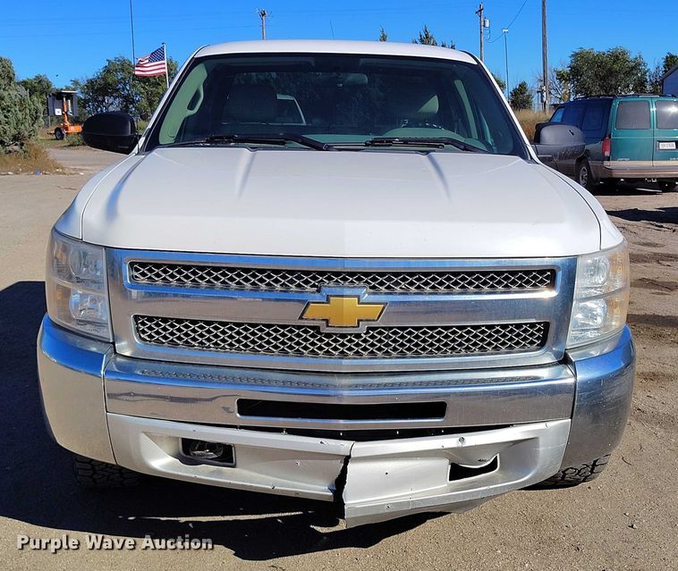 image for item DP5044 2012 Chevrolet Silverado 1500 Ext. Cab pickup truck