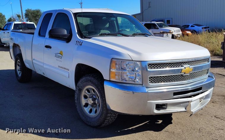 image for item DP5044 2012 Chevrolet Silverado 1500 Ext. Cab pickup truck