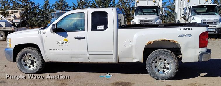 image for item DP5044 2012 Chevrolet Silverado 1500 Ext. Cab pickup truck