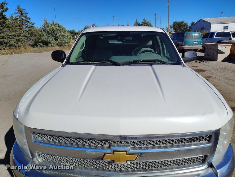 image for item DP5044 2012 Chevrolet Silverado 1500 Ext. Cab pickup truck