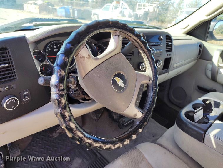 image for item DP5044 2012 Chevrolet Silverado 1500 Ext. Cab pickup truck