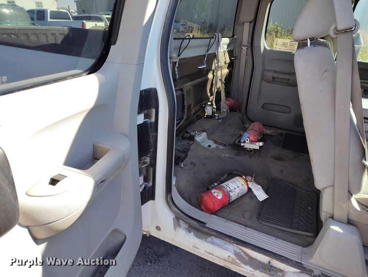 image for item DP5044 2012 Chevrolet Silverado 1500 Ext. Cab pickup truck