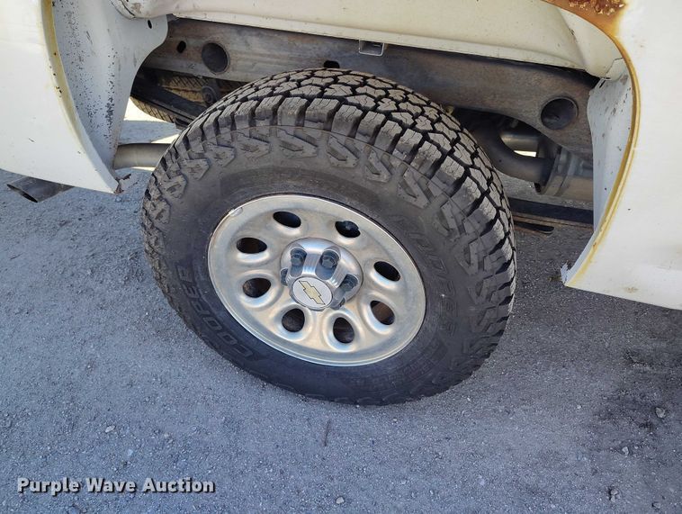 image for item DP5044 2012 Chevrolet Silverado 1500 Ext. Cab pickup truck