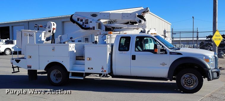 image for item DP5048 2016 Ford F550 bucket truck