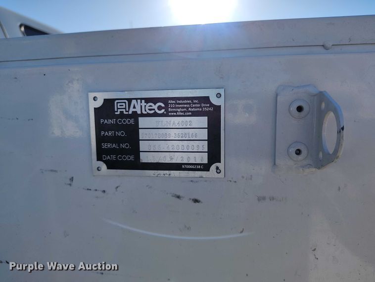 image for item DP5048 2016 Ford F550 bucket truck