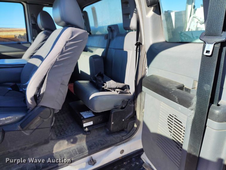 image for item DP5048 2016 Ford F550 bucket truck