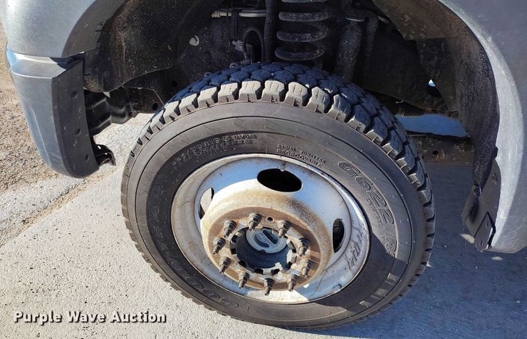 image for item DP5048 2016 Ford F550 bucket truck