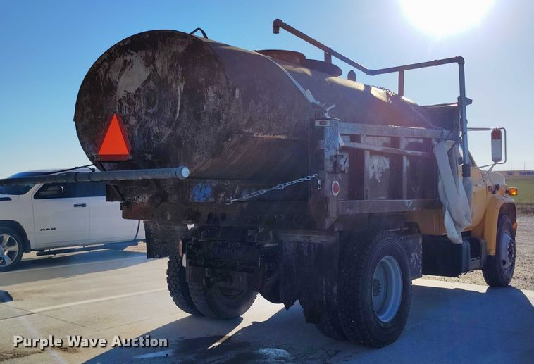 image for item DP5049 1988 GMC C7500 dump truck