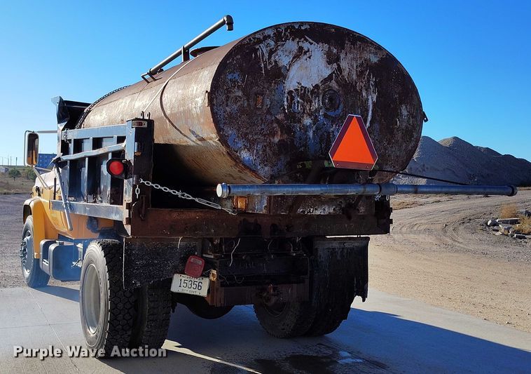 image for item DP5049 1988 GMC C7500 dump truck