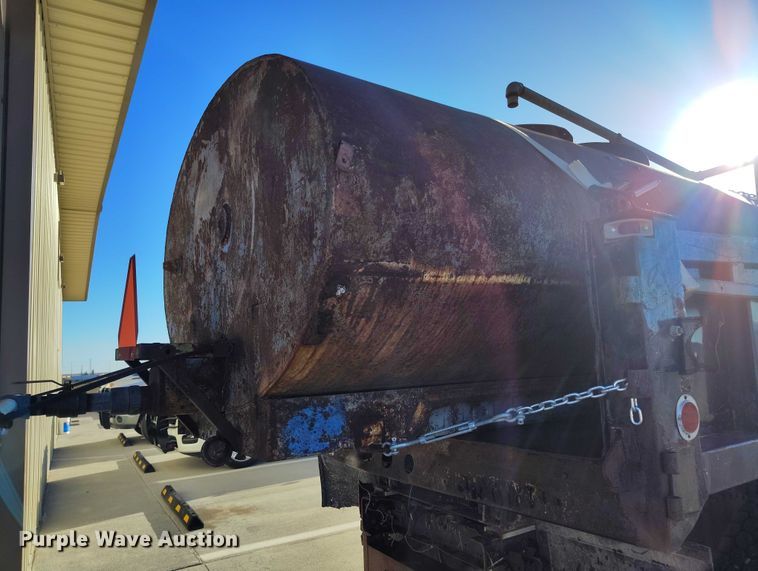 image for item DP5049 1988 GMC C7500 dump truck