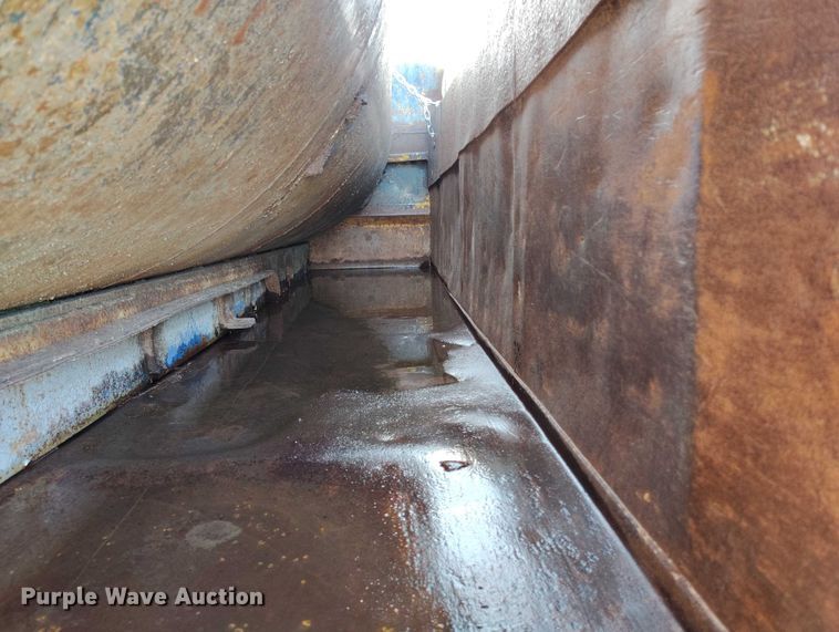 image for item DP5049 1988 GMC C7500 dump truck