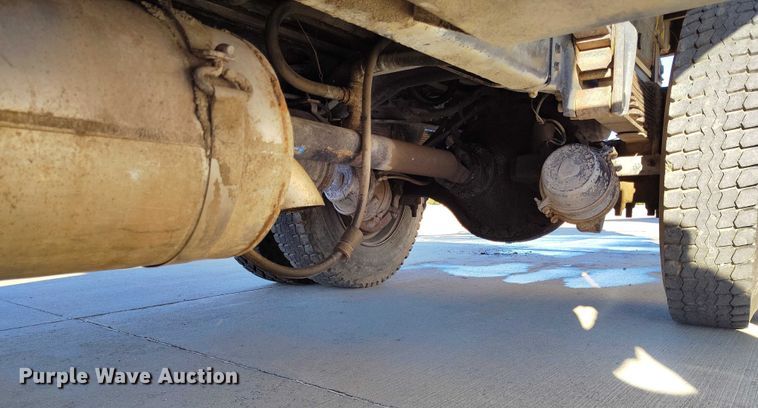 image for item DP5049 1988 GMC C7500 dump truck