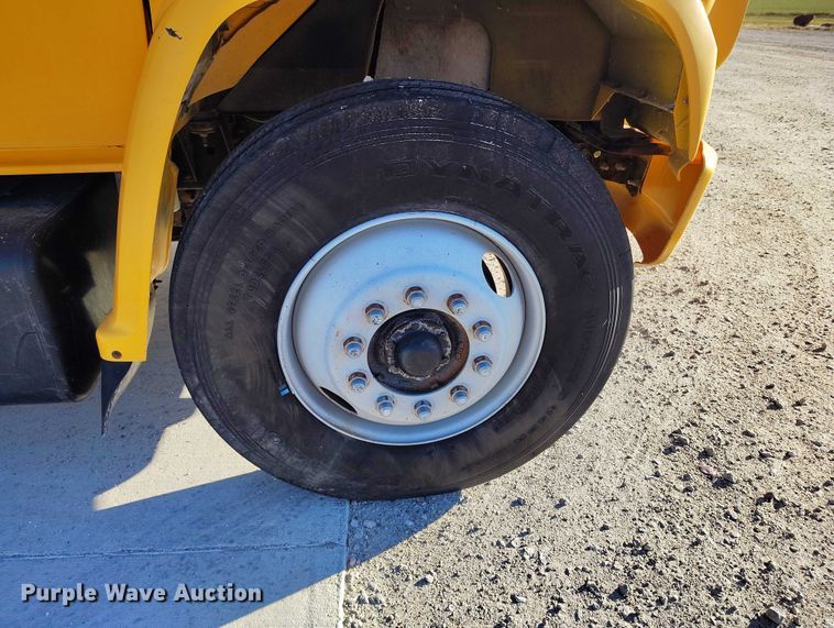 image for item DP5049 1988 GMC C7500 dump truck