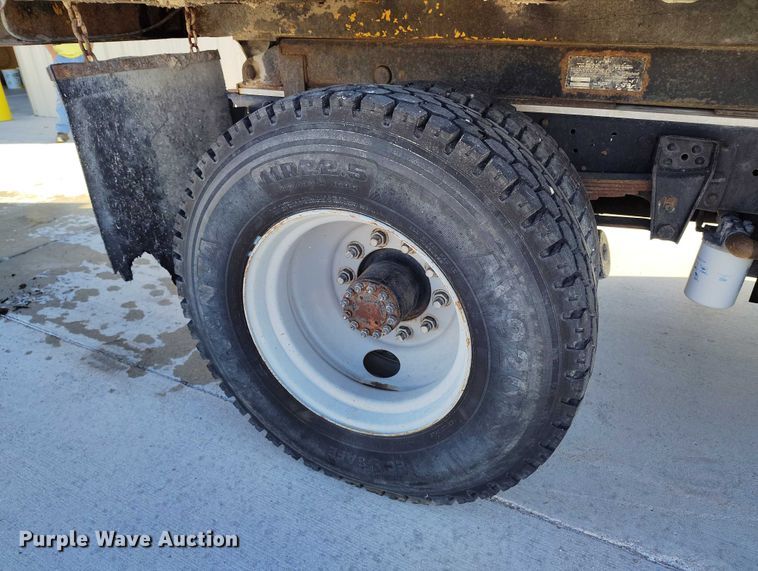 image for item DP5049 1988 GMC C7500 dump truck