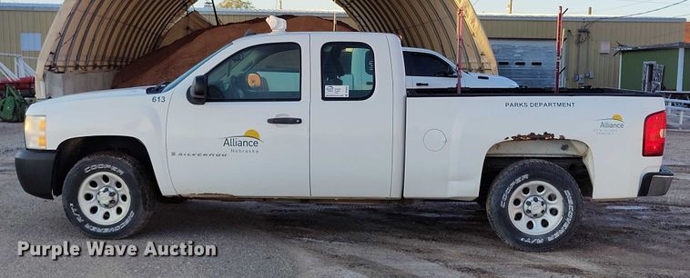 image for item DP5052 2007 Chevrolet Silverado 1500 Ext. Cab pickup truck
