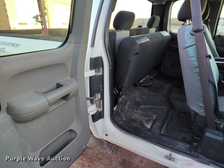 image for item DP5052 2007 Chevrolet Silverado 1500 Ext. Cab pickup truck