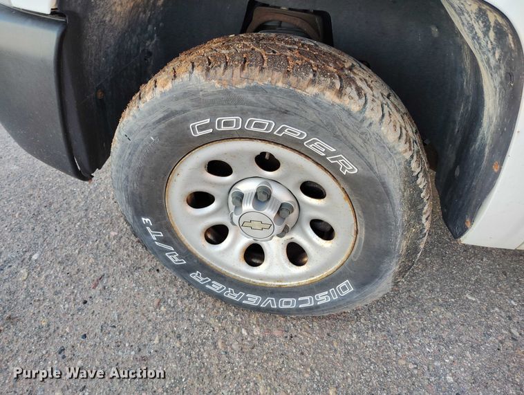 image for item DP5052 2007 Chevrolet Silverado 1500 Ext. Cab pickup truck