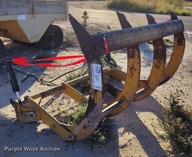 image for item DP5055 V.W.S. wheel loader grapple bucket