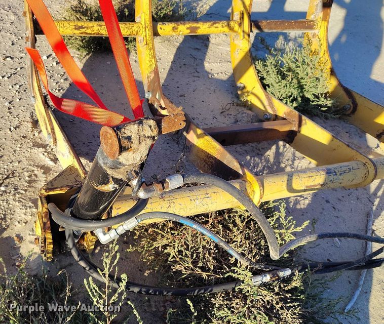 image for item DP5055 V.W.S. wheel loader grapple bucket