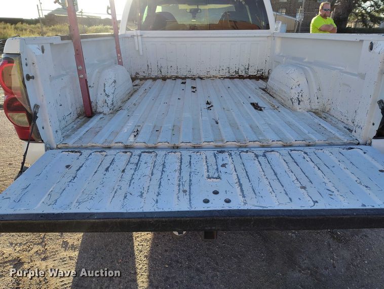 image for item DP5056 2004 Chevrolet Silverado 1500 Ext. Cab pickup truck