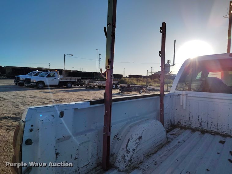 image for item DP5056 2004 Chevrolet Silverado 1500 Ext. Cab pickup truck