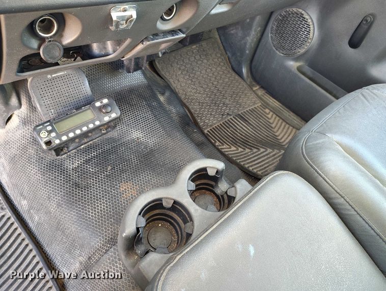 image for item DP5056 2004 Chevrolet Silverado 1500 Ext. Cab pickup truck