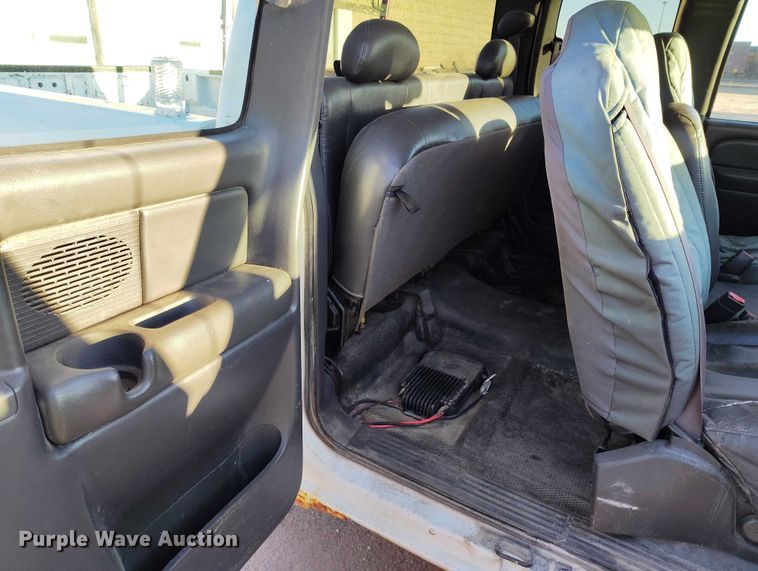 image for item DP5056 2004 Chevrolet Silverado 1500 Ext. Cab pickup truck